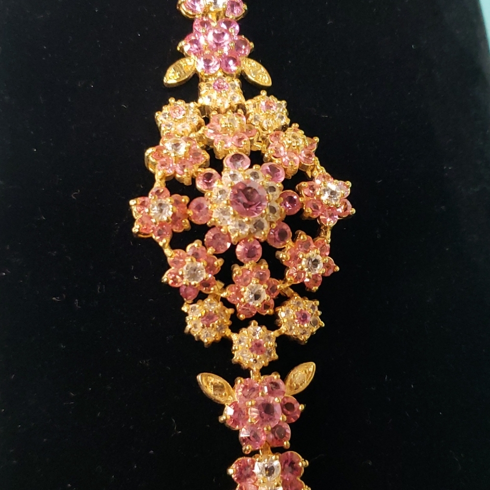 Vintage Style Flower Clasp Bracelet Gold Pink Rhinestone NWOT - Picture 2 of 12
